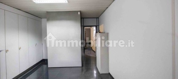 Коммерческая недвижимость с 5 комнатами в Генуя, Италия № 36441 7