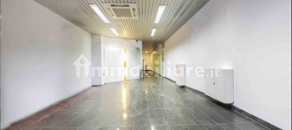 Коммерческая недвижимость с 5 комнатами в Генуя, Италия № 36441 6