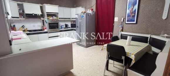 3 Schlafzimmer Villa in San Gwann, Malta, Nr. 4415 3