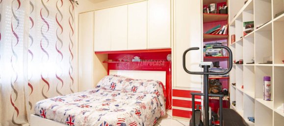 2 bedrooms Apartment in Senago, Italy No. 156086 10