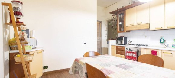 2 bedrooms Apartment in Senago, Italy No. 156086 7