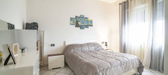 2 bedrooms Apartment in Senago, Italy No. 156086 20
