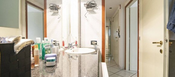 2 bedrooms Apartment in Senago, Italy No. 156086 16