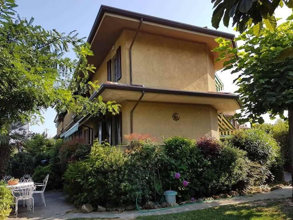 9غرفة منزل في Seravezza, Italy رقم 26278