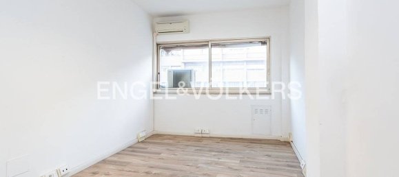 3 bedrooms Apartment in Rome, Italy No. 127758 7