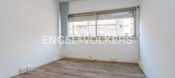 3 bedrooms Apartment in Rome, Italy No. 127758 4