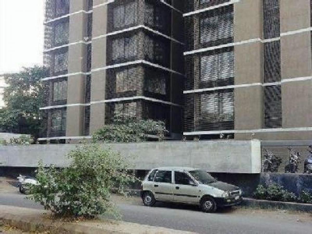 4 bedrooms House in Amdavad, India No. 2039