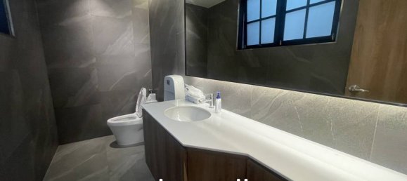 250m² Commercial property in Bangkok, Thailand No. 22131 5