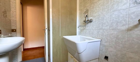 4 bedrooms Apartment in Reggio Emilia, Italy No. 346706 20