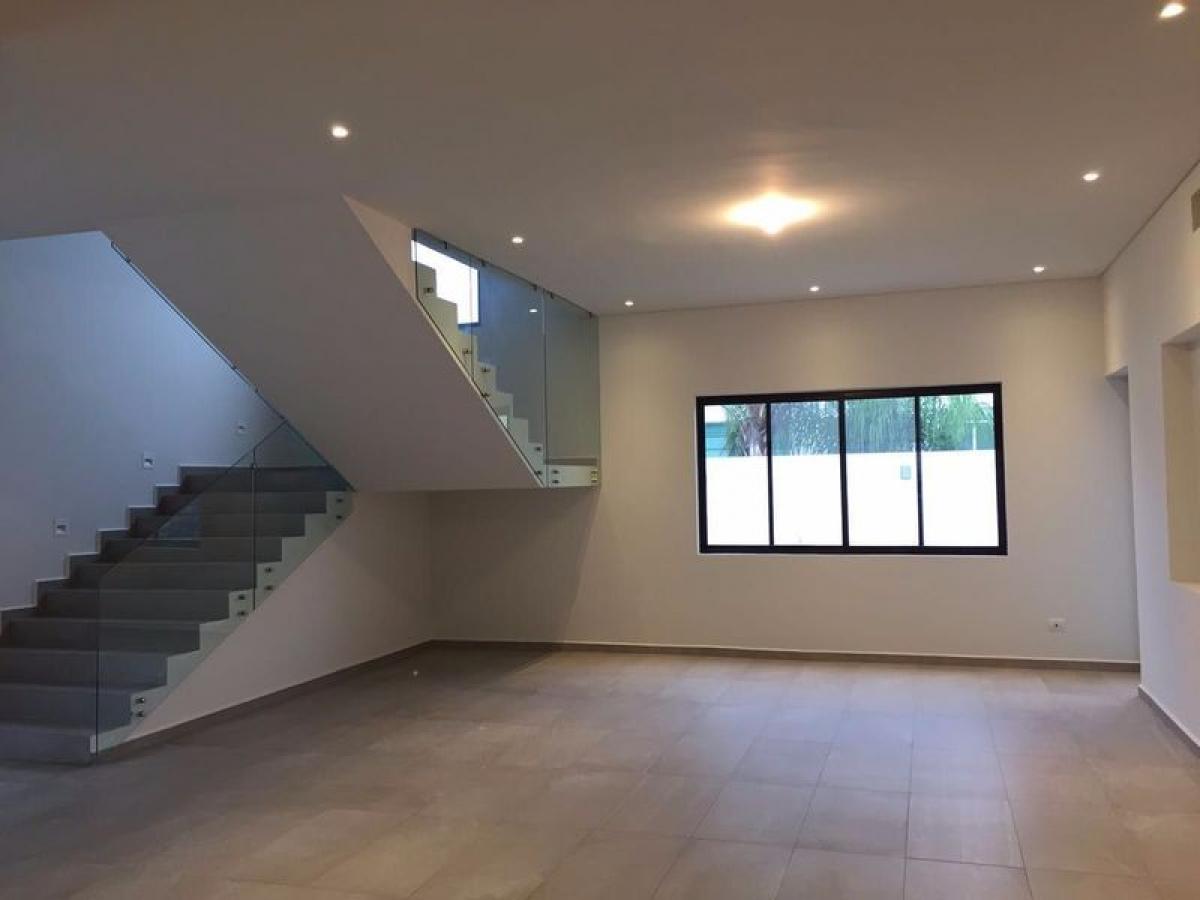 3 bedrooms House in Nuevo Leon, Mexico No. 153052