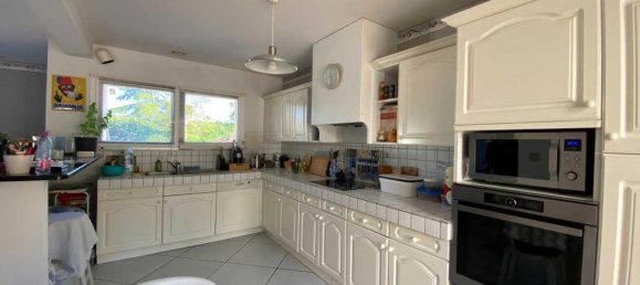 5 bedrooms House in Laroque-Timbaut, France No. 201325 17