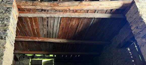 8 rooms House in La Salle, Italy No. 86009 2