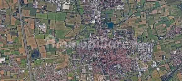 5 rooms Apartment in Magenta, Italy No. 290802 23