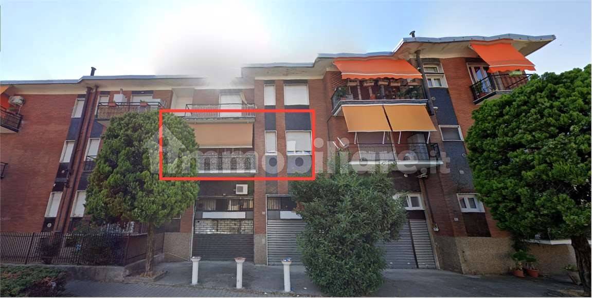 5 rooms Apartment in Magenta, Italy No. 290802