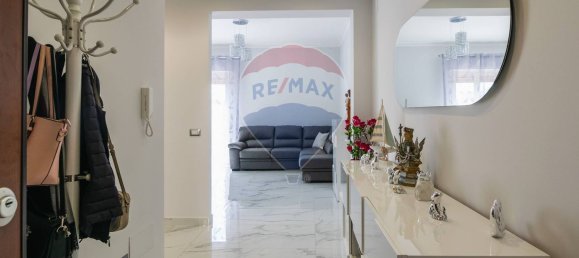 4 bedrooms Apartment in Catania, Italy No. 324566 2