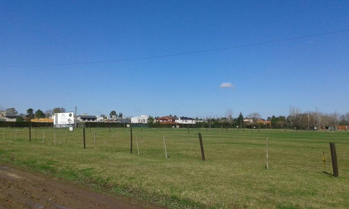  Land in Escobar, Argentina No. 33542