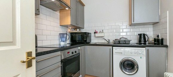 2 bedrooms Apartment in Croydon, United Kingdom No. 12260 3