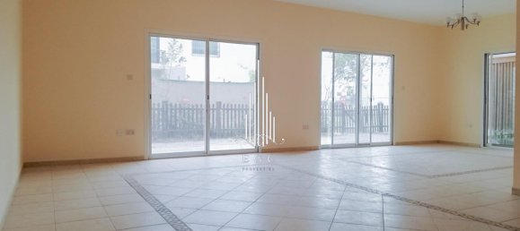 4 chambres Villa à Abu Dhabi, UAE No. 39329 4