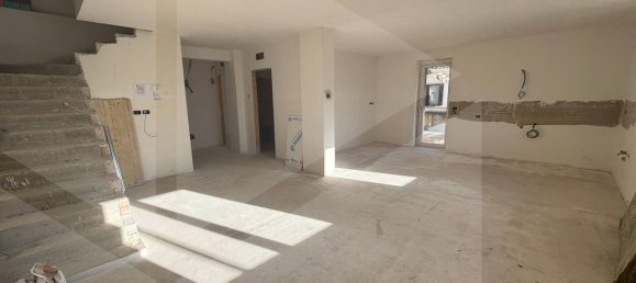 Вилла с 6 комнатами в Сан Джованни Ротондо, Италия № 19044 21