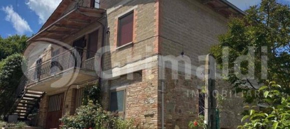 2 bedrooms Apartment in Marsciano, Italy No. 293836 2