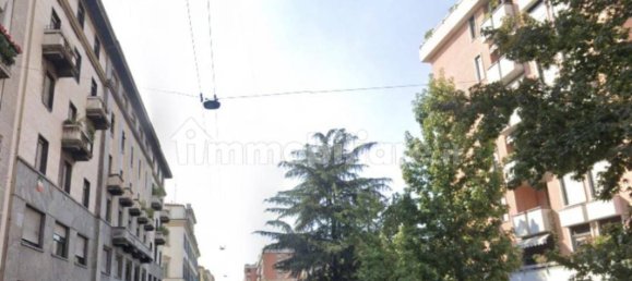 1000m² Warehouse in Milan, Italy No. 374032 3