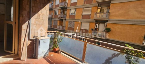 3 bedrooms Apartment in Rome, Italy No. 311768 24