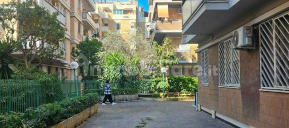 3 bedrooms Apartment in Rome, Italy No. 311768 26