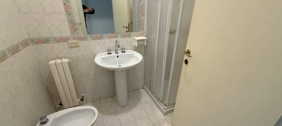 4-salle Appartement à Civitanova Marche, Italy No. 39371 13