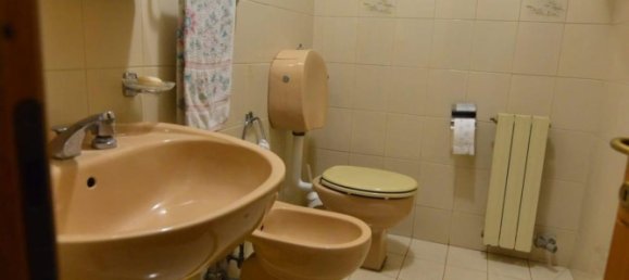 5 bedrooms Apartment in Massa, Italy No. 358327 22