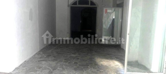 260m² Warehouse in Naples, Italy No. 7606 6