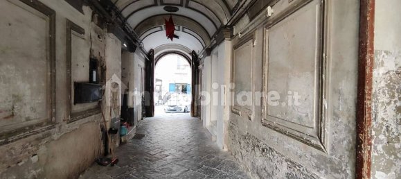 260m² Warehouse in Naples, Italy No. 7606 12