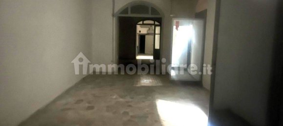 260m² Warehouse in Naples, Italy No. 7606 11