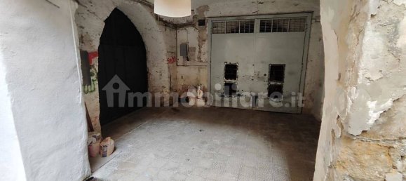 260m² Warehouse in Naples, Italy No. 7606 5