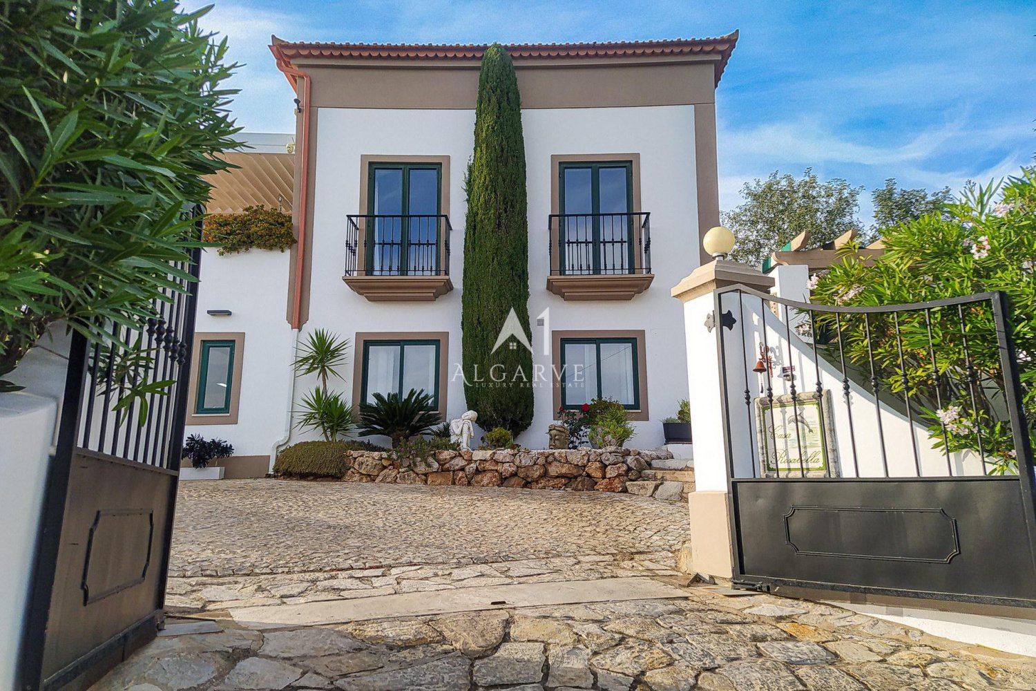 Villa de 4 dormitorios en Loule, Portugal No. 120527
