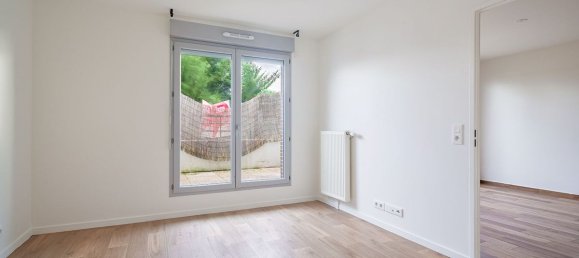 3 bedrooms Apartment in Bezons, France No. 170006 7