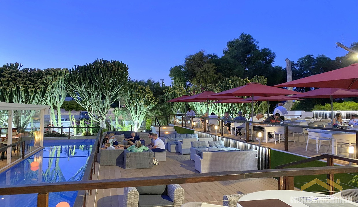 677m² Commercial property in Albufeira, Portugal No. 203186