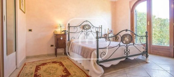 9-Zimmer Haus in Grottaferrata, Italy, Nr. 32566 50