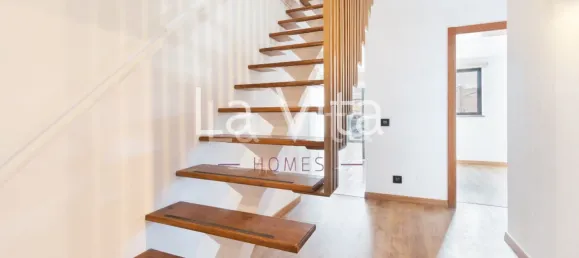 3 bedrooms House in Cascais, Portugal No. 170505 10