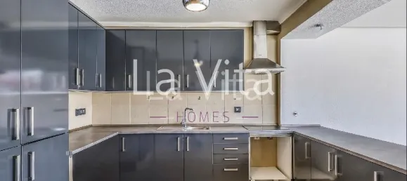 3 bedrooms House in Cascais, Portugal No. 170505 8