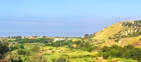 2 bedrooms Apartment in Sangineto, Italy No. 332790 3