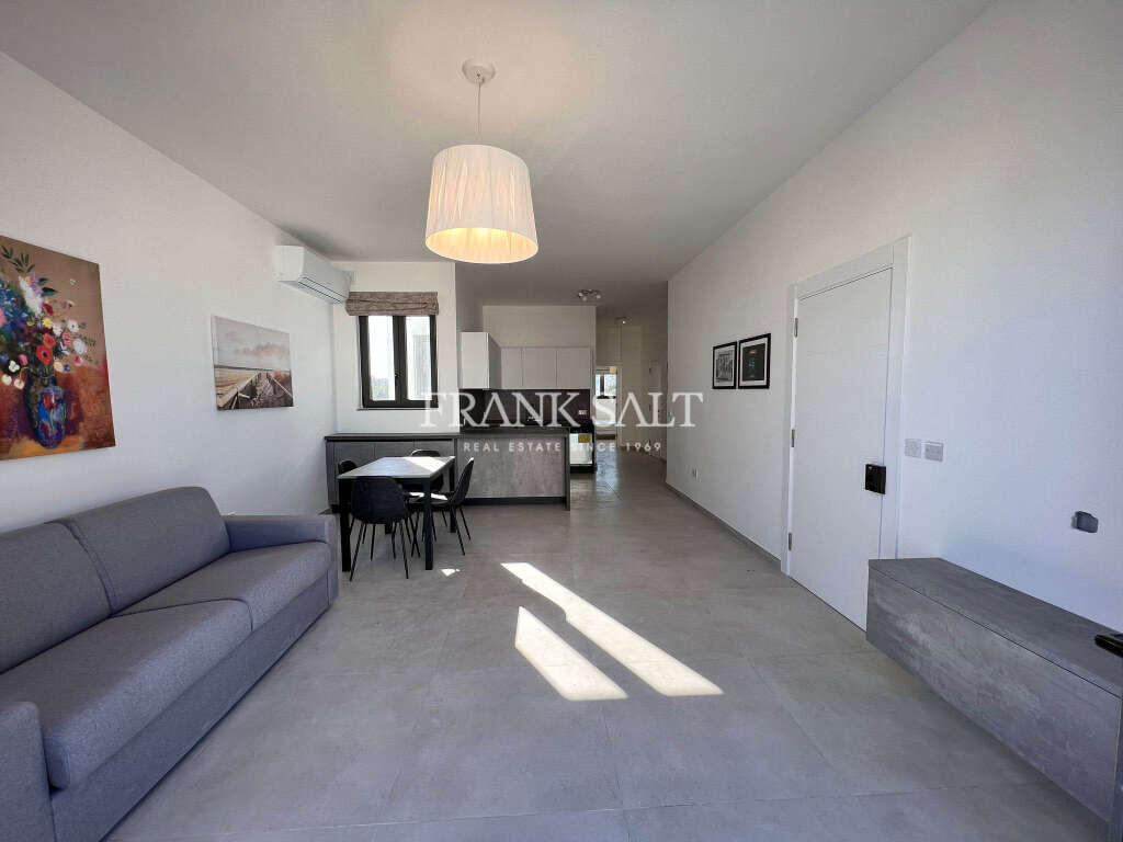 2 bedrooms Penthouse in Saint Julian's, Malta No. 4772