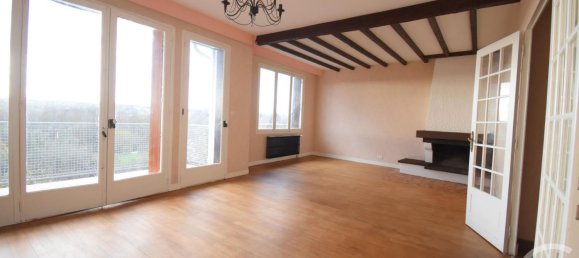 5 bedrooms House in Abrest, France No. 305001 8