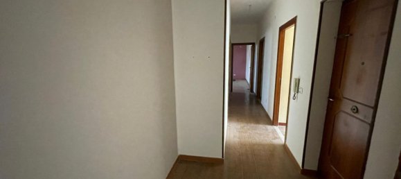 3 rooms Apartment in Palermo, Italy No. 50006 9