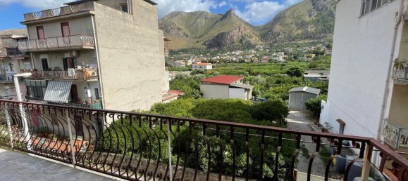 3 rooms Apartment in Palermo, Italy No. 50006 2