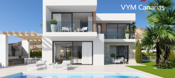 Villa de 4 dormitorios en Golf Bahia, Spain No. 3185 13