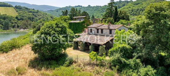 4 bedrooms House in Baschi, Italy No. 105821 9