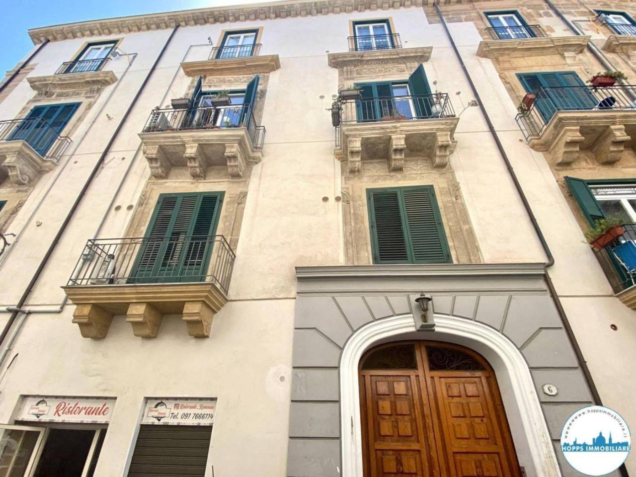 Apartamento de 4 divisões em Palermo, Italy N.º 37285