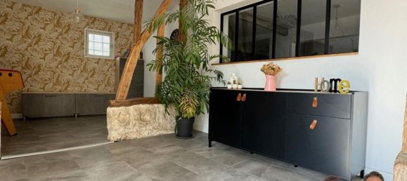 3 bedrooms Townhouse in Jumel, France No. 233090 2