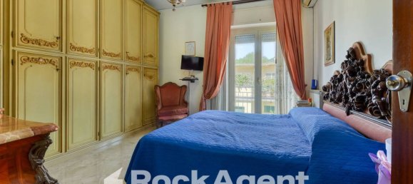 Apartamento de 2 dormitorios en Naples, Italy No. 262707 10