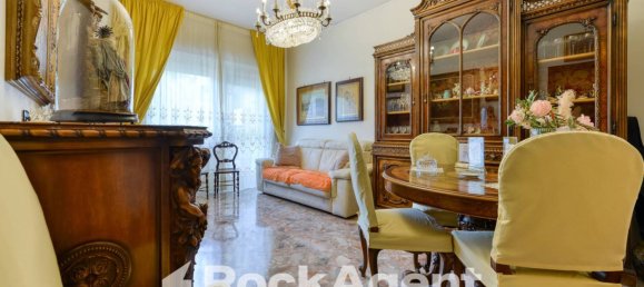 Apartamento de 2 dormitorios en Naples, Italy No. 262707 2